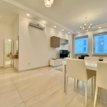 Apartment Elegance Duomo *