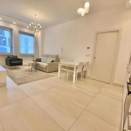 Elegance Duomo * Milan